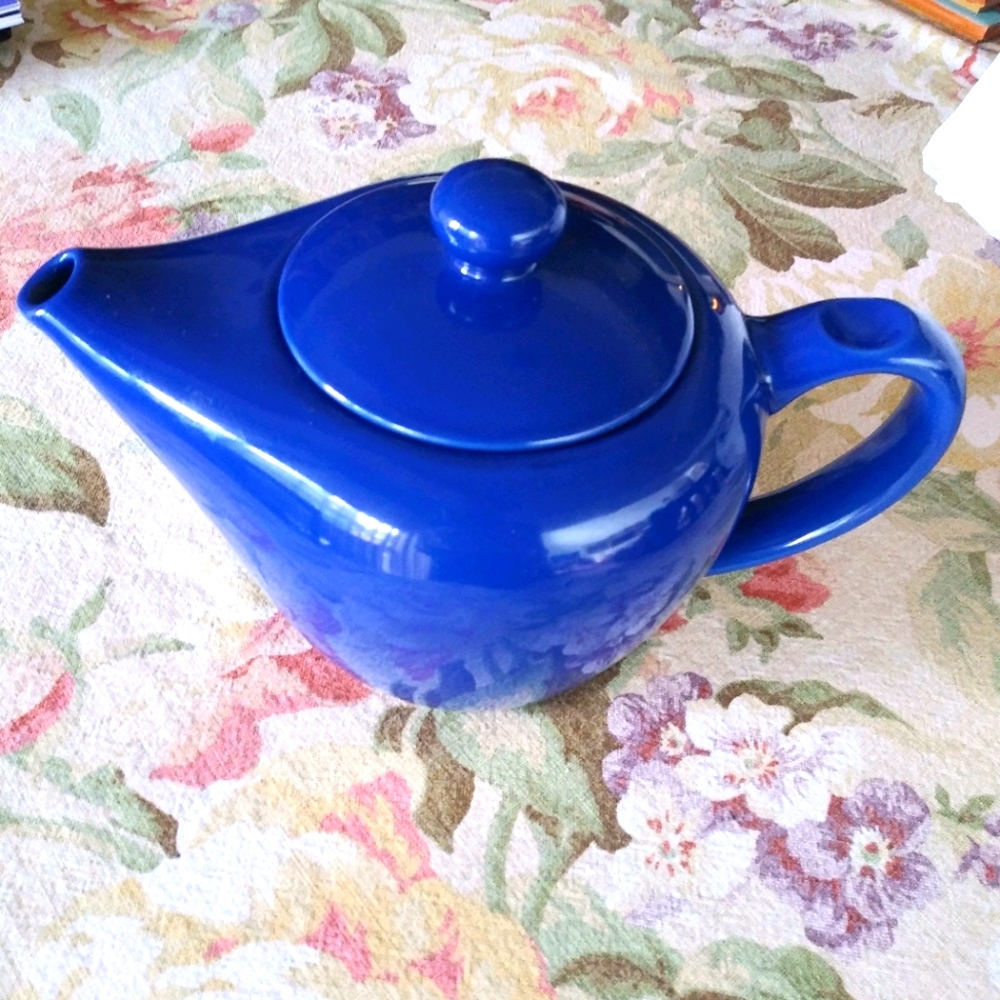 Royal blue teapot with infuser